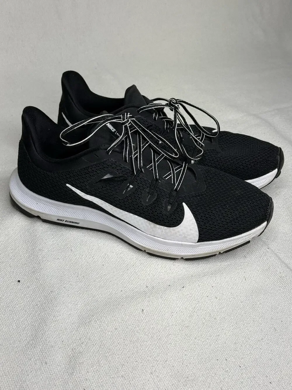 Nike Quest 2 Black Running Shoes Sneakers CI3803-004 Women’s Size 10